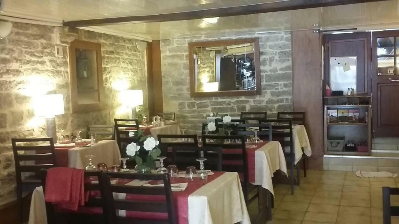 La Petite Maison D'Arnal แซ็ง-เอนีมี ภายนอก รูปภาพ